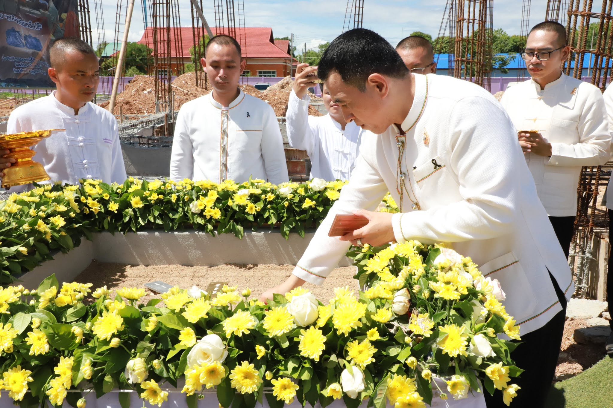 ผู้ว่าราชการจังหวัดอุตรดิตถ์ เป็นประธานพิธีวางศิลาฤกษ์ที่ว่าการอำเภอลับแลหลังใหม่ สร้างศูนย์ราชการรองรับการบริการประชาชน