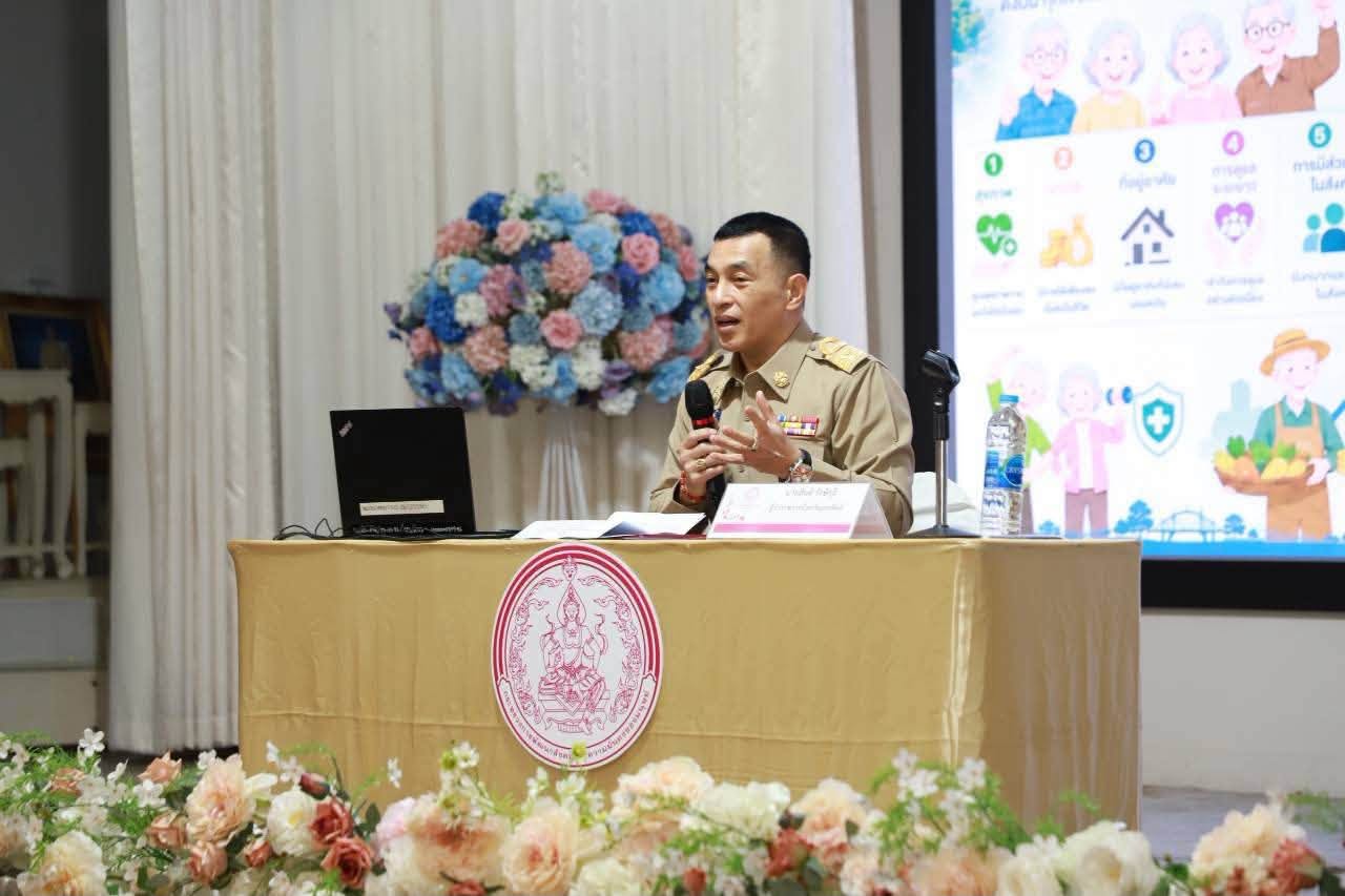 ผู้ว่าฯ อุตรดิตถ์ เปิดโครงการพัฒนาศักยภาพและส่งเสริมการเรียนรู้ผู้สูงอายุ มุ่งสร้างผู้สูงวัยคุณภาพ มีทักษะ พร้อมเป็นพลังสำคัญของชุมชน